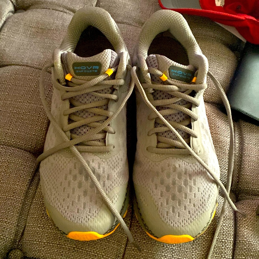 Under Armour Mens Sneakers HOVR Infinite